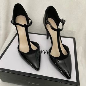 Nine West black patent leather high heel shoes women’s size 7.5. Almost new.
